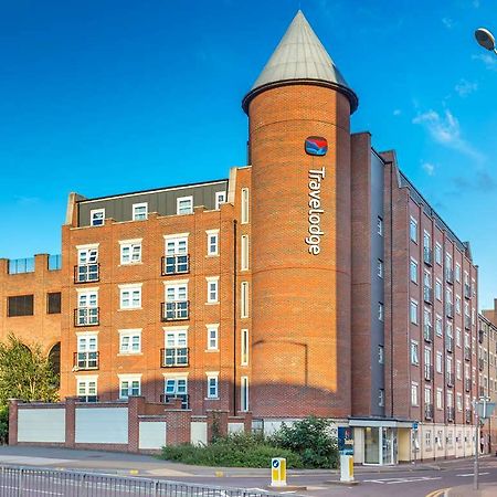 Travelodge London Romford Kültér fotó