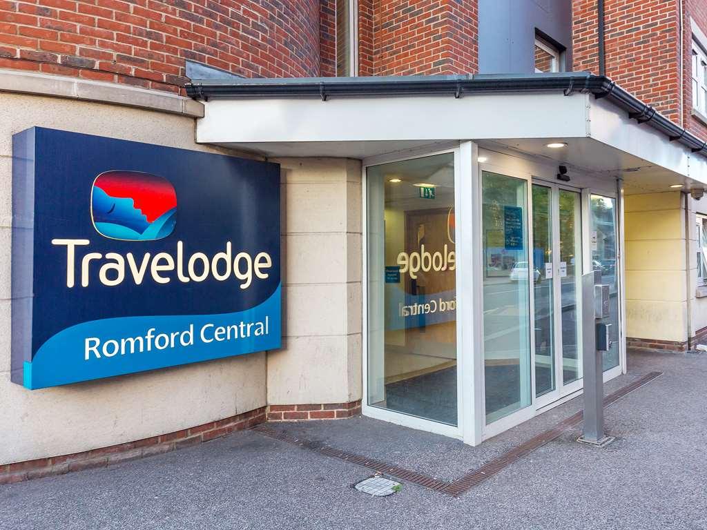 Travelodge London Romford Kültér fotó